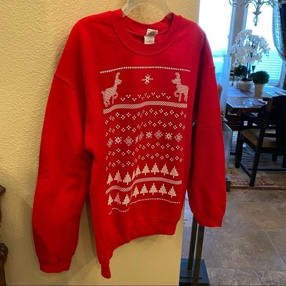 Gildan CHRISTMAS Red Graphic Sweatshirt Size Large-Unisex - Picture 2 of 7